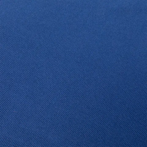 Grå